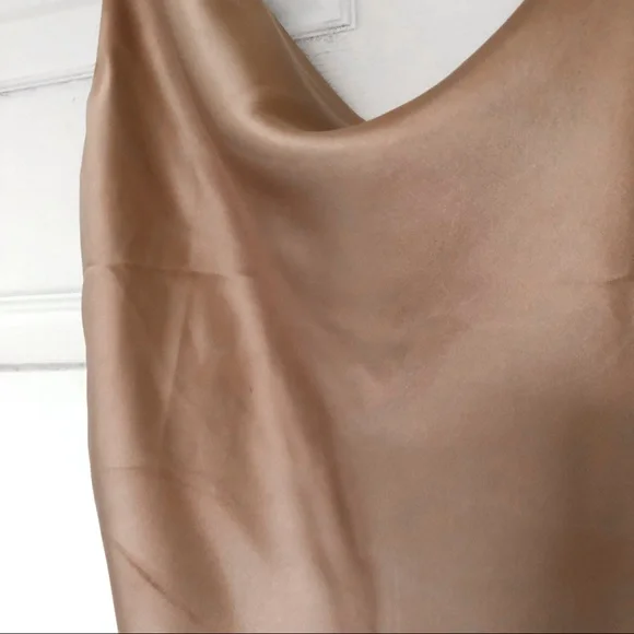 Champagne satin dress - Picture 10 of 12